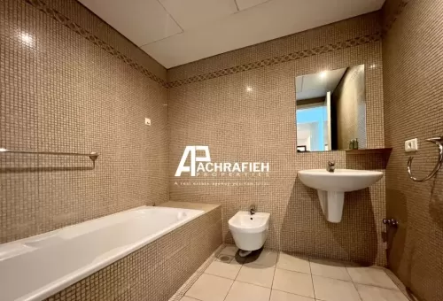 yerleşim Hazır Mülk 4 Yatak Odası F/F Apartman  kiralık içinde Aşrafiye , Beyrut #44328 - 1  image 