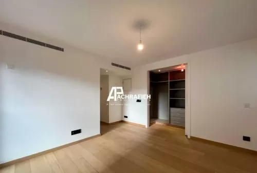 Residential Ready Property 3 Bedrooms F/F Apartment  for rent in Achrafieh , beirut #44346 - 1  image 