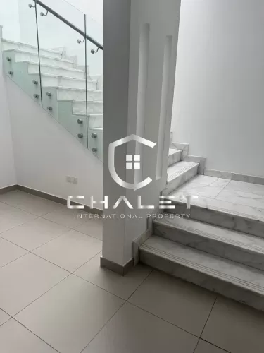 Residential Ready Property 3 Bedrooms U/F Townhouse  for rent in Dubai #44486 - 1  image 