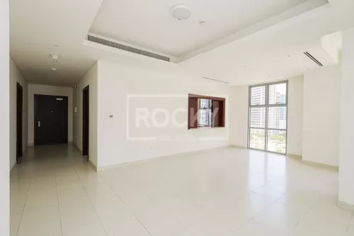 Residential Ready Property 3 Bedrooms U/F Apartment  for rent in Dubai #44524 - 1  image 