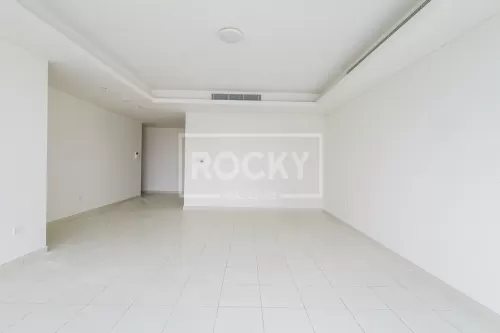 Residential Ready Property 3 Bedrooms U/F Apartment  for rent in Dubai #44526 - 1  image 