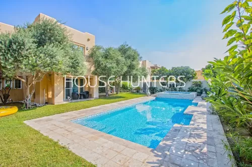 Résidentiel Propriété prête 5 chambres F / F Villa à Compound  à vendre au Ranchs arabes , Dubai #44687 - 1  image 