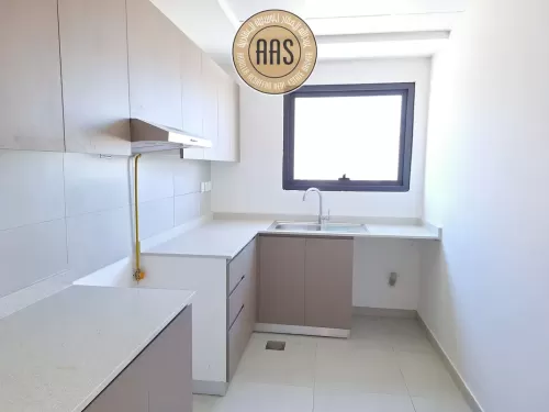 Residential Ready Property 1 Bedroom U/F Apartment  for rent in International City , Dubai #45102 - 1  image 