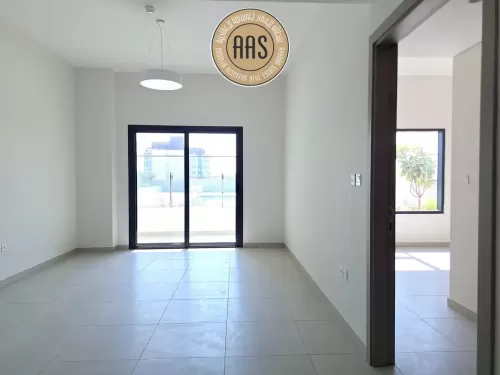 Residential Ready Property 1 Bedroom U/F Apartment  for rent in International City , Dubai #45108 - 1  image 