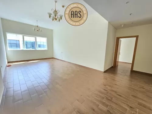 Residential Ready Property 1 Bedroom U/F Apartment  for rent in Al Nahdah St , Abu Dhabi #45249 - 1  image 