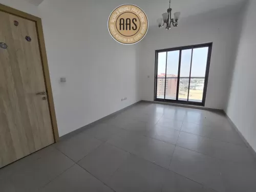 Residential Ready Property 2 Bedrooms U/F Apartment  for rent in Al Nahdah St , Abu Dhabi #45254 - 1  image 