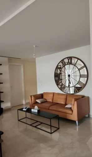 yerleşim Hazır Mülk 3 yatak odası F/F Apartman  satılık içinde Çoban  , Beyrut #45505 - 1  image 