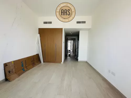 Wohn Außerplanmäßig Studio U/F Wohnung  zu verkaufen in Dubai #45665 - 1  image 