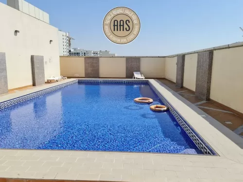 Residential Ready Property 1 Bedroom U/F Apartment  for rent in Al Nahdah St , Abu Dhabi #46052 - 1  image 