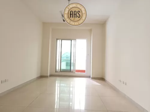 Residencial Listo Propiedad 3 dormitorios U / F Apartamento  alquiler en Calle Al Nahdah , Abu Dabi #46065 - 1  image 