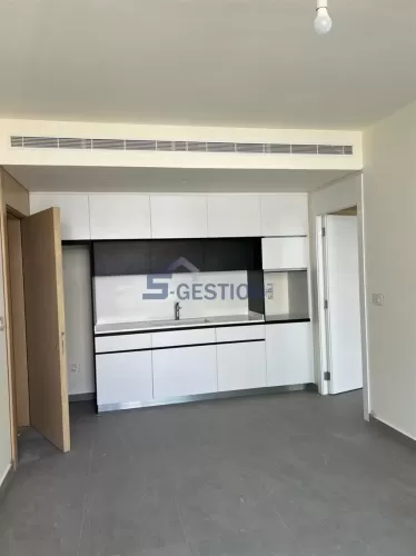 Residential Ready Property 3 Bedrooms U/F Apartment  for sale in Achrafieh , beirut #46081 - 1  image 