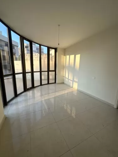 Résidentiel Propriété prête 3 chambres U / f Appartement  à vendre au Zouk Mosbeh , Kesrouane #46185 - 1  image 