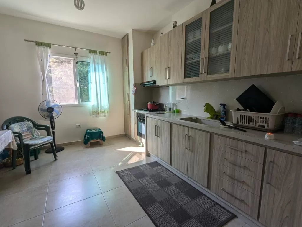 Résidentiel Propriété prête 2 chambres F / F Appartement  à vendre au Aamchit , Byblos #47236 - 3  image 