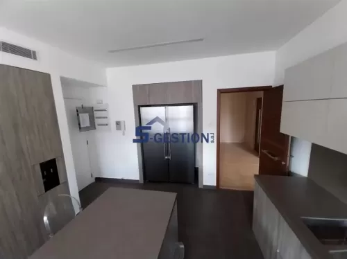 yerleşim Hazır Mülk 4 Yatak Odası F/F Apartman  kiralık içinde Hazmieh , Baabda #47509 - 1  image 