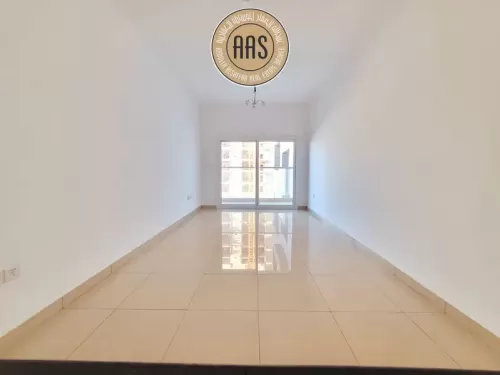 Residential Ready Property 1 Bedroom U/F Apartment  for rent in Jumeirah Village Circle , Dubai #47723 - 1  image 