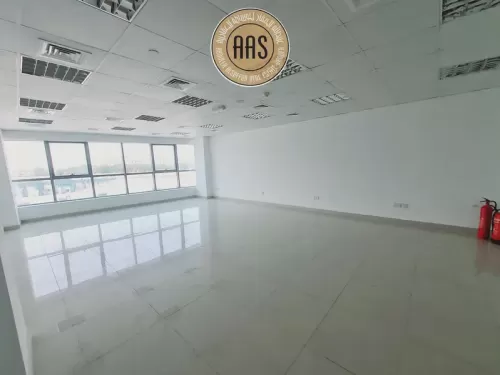 Reklam Hazır Mülk U/F Ofis  kiralık içinde Dubai Yatırım Parkı , Dubai #47767 - 1  image 