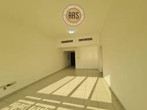 yerleşim Hazır Mülk 3 yatak odası U/F Apartman  kiralık içinde El Kusays , Dubai #47821 - 1  image 