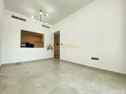 Residencial Listo Propiedad 2 dormitorios U / F Apartamento  alquiler en Círculo del pueblo de Jumeirah , Dubai #48349 - 1  image 