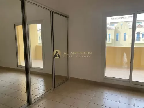 yerleşim Hazır Mülk 4 Yatak Odası U/F Apartman  kiralık içinde Jumeirah Köyü Çemberi , Dubai #48361 - 1  image 