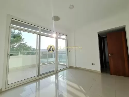 Residential Ready Property 3 Bedrooms U/F Apartment  for rent in Jumeirah Village Circle , Dubai #48368 - 1  image 