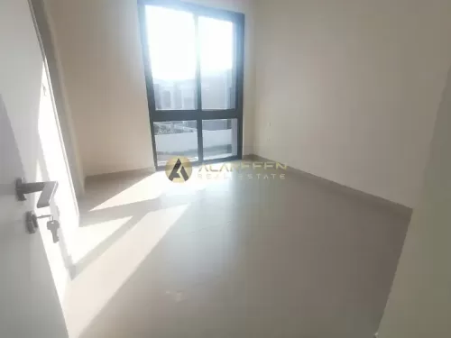 Résidentiel Propriété prête 4 chambres U / f Villa autonome  a louer au Dubaï Sud , Dubai #48443 - 1  image 