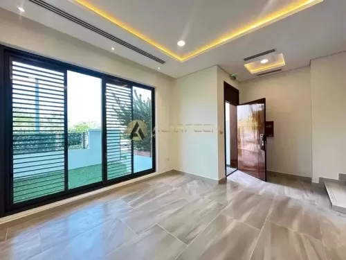 yerleşim Hazır Mülk 4 Yatak Odası U/F Müstakil Villa  kiralık içinde Jumeirah Köyü Çemberi , Dubai #48463 - 1  image 