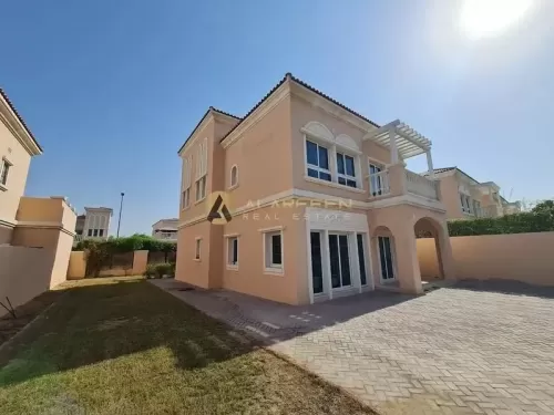 Résidentiel Propriété prête 2 chambres U / f Villa autonome  a louer au Cercle du village de Jumeirah , Dubai #48471 - 1  image 