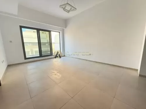 Residential Ready Property 1 Bedroom U/F Apartment  for rent in Jumeirah Village Circle , Dubai #48503 - 1  image 