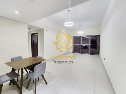 Residential Ready Property 2 Bedrooms S/F Apartment  for rent in Dubai #48619 - 1  image 