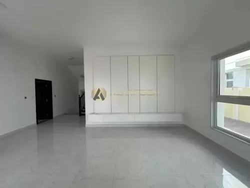 Residencial Listo Propiedad 4 habitaciones U / F Apartamento  alquiler en Dubai #48819 - 1  image 