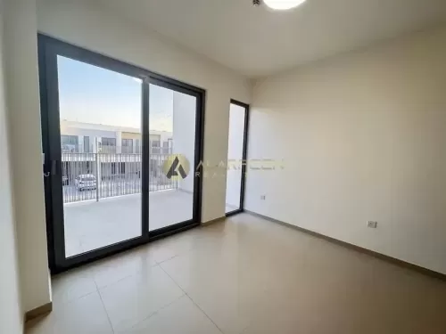 Residential Ready Property 3 Bedrooms U/F Apartment  for rent in Dubai #48830 - 1  image 