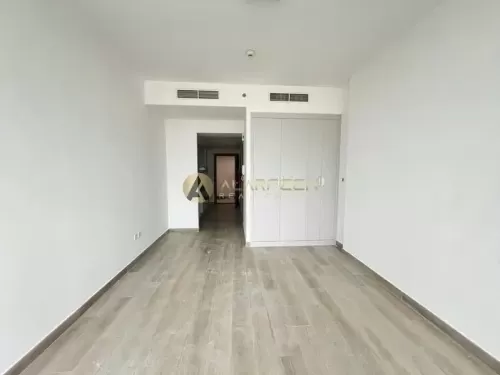 Residential Ready Property Studio U/F Apartment  for rent in Jumeirah Village Circle , Dubai #49220 - 1  image 