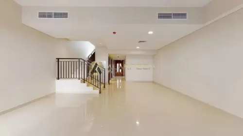 Résidentiel Propriété prête 2 chambres U / f Villa autonome  a louer au Cercle du village de Jumeirah , Dubai #49329 - 1  image 