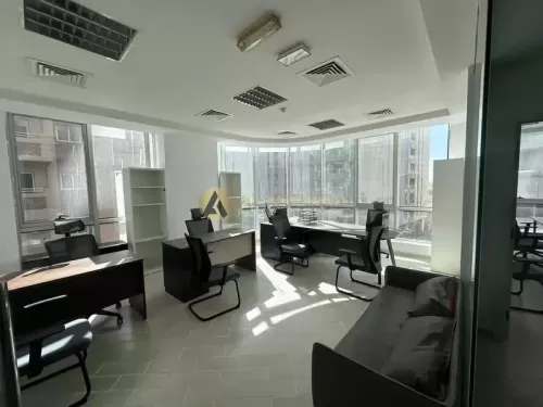 Reklam Hazır Mülk F/F Ofis  kiralık içinde El Barşa 1 , Dubai #49436 - 1  image 