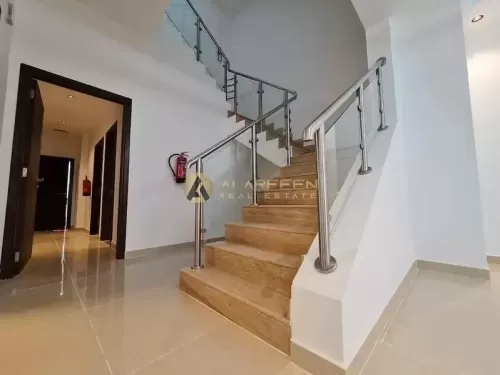 Résidentiel Propriété prête 5 chambres U / f Villa autonome  a louer au Cercle du village de Jumeirah , Dubai #49644 - 1  image 