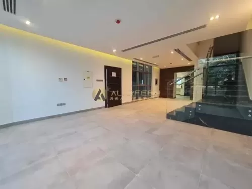 Résidentiel Propriété prête 4 chambres U / f Villa autonome  a louer au Cercle du village de Jumeirah , Dubai #49648 - 1  image 