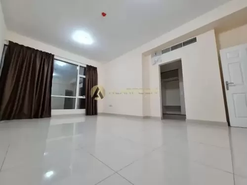 yerleşim Hazır Mülk 4 Yatak Odası U/F Müstakil Villa  kiralık içinde Jumeirah Köyü Çemberi , Dubai #49651 - 1  image 