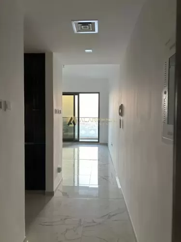 Жилой Готовая недвижимость Студия Н/Ф Квартира  в аренду в Jumeirah Village Circle , Dubai #49780 - 1  image 