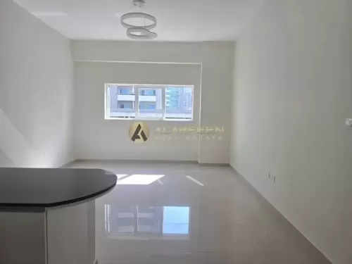 Residential Ready Property Studio U/F Apartment  for rent in Dubai Sports City , Dubai #49783 - 1  image 