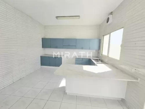 Residential Ready Property 4 Bedrooms U/F Standalone Villa  for rent in Umm Suqeim 2 , Dubai #50381 - 1  image 