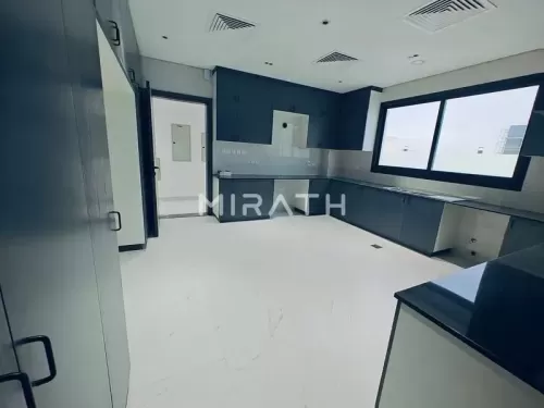 Résidentiel Propriété prête 5 chambres U / f Villa autonome  a louer au Al Warqa , Dubai #50383 - 1  image 