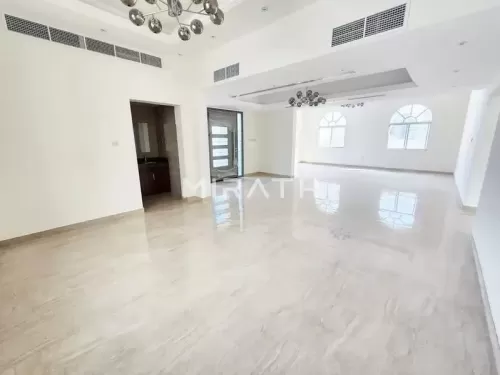 Wohn Klaar eigendom 5 Schlafzimmer U/F Alleinstehende Villa  zu vermieten in Umm Suqeim 1 , Dubai #50395 - 1  image 