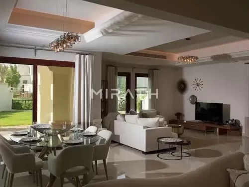 yerleşim Hazır Mülk 4 Yatak Odası U/F Müstakil Villa  satılık içinde Mirdif , Dubai #50406 - 1  image 