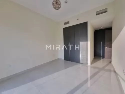 Residential Ready Property 1 Bedroom U/F Apartment  for rent in Business Bay , Dubai #50416 - 1  image 