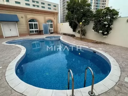 Residential Ready Property 4 Bedrooms U/F Standalone Villa  for rent in Al Barsha 1 , Dubai #50519 - 1  image 