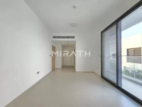 Residential Ready Property 4 Bedrooms U/F Standalone Villa  for rent in Al Barsha 1 , Dubai #50535 - 1  image 