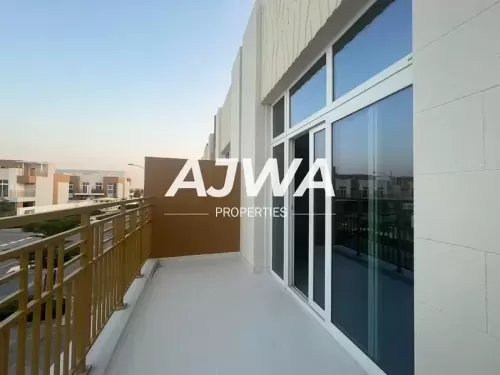 Residencial Listo Propiedad 3 dormitorios U / F Casa de pueblo  venta en Colinas de Damac , Dubai #50647 - 1  image 