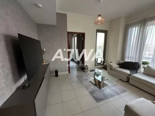 Residential Ready Property 1 Bedroom U/F Apartment  for rent in Downtown Dubai , Dubai #50660 - 1  image 