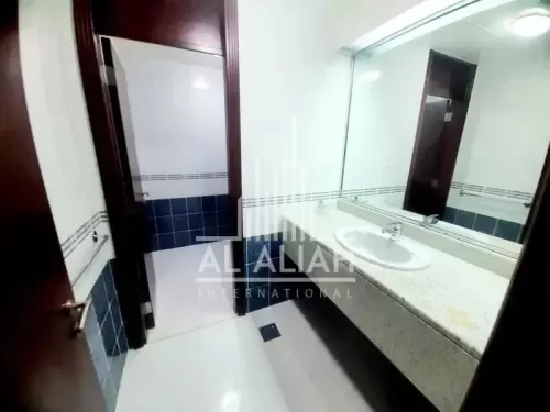 yerleşim Hazır Mülk 3 yatak odası U/F Apartman  kiralık içinde Abu Dabi #50722 - 1  image 