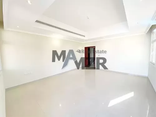 Residential Ready Property 4 Bedrooms U/F Apartment  for rent in Abu Dhabi #50757 - 1  image 